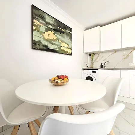 Ada's Nirvana, Heart Of Cristianos Apartment *